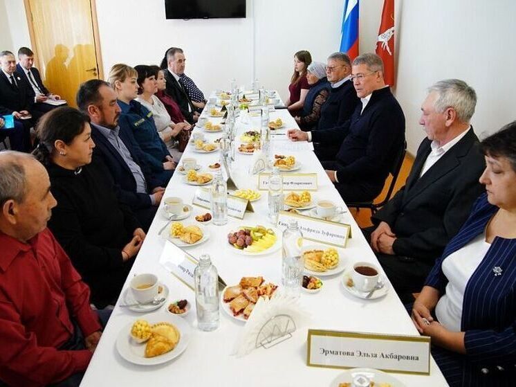 Радий Хабиров встретился с семьями погибших участников СВО из Салаватского района