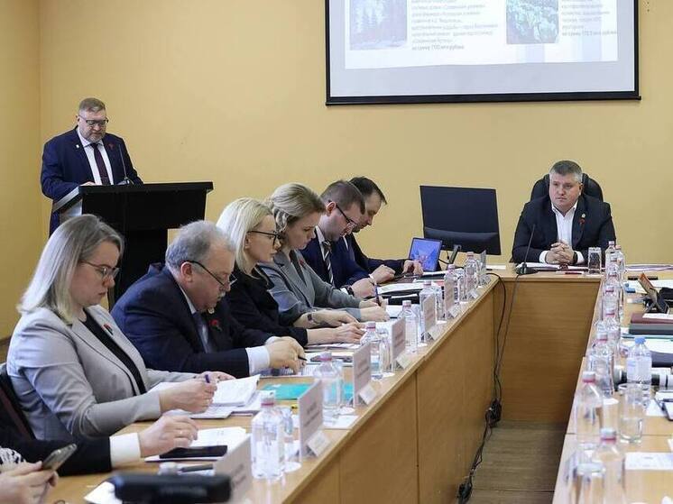 Выездное заседание правительства Новгородской области прошло в Любытино