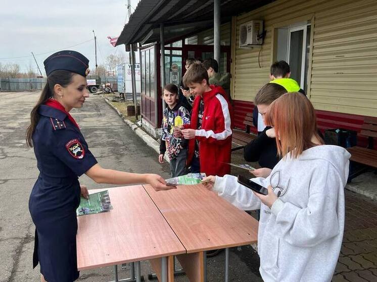 Профилактические мероприятия для детей и подростков провели хабаровские автоинспекторы