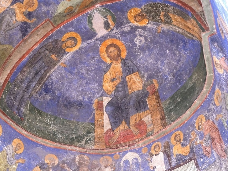 Завтра пройдет экскурсия по Спасо-Преображенскому собору Мирожского монастыря: шедевры византийской живописи