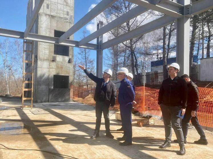 Нарушения в строительстве спортивно-досугово центра Хабаровска обнаружил зампрокурора