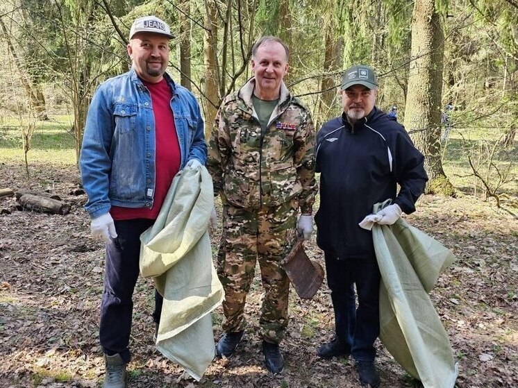 Обнинцы собрали полтонны отходов на очередном субботнике