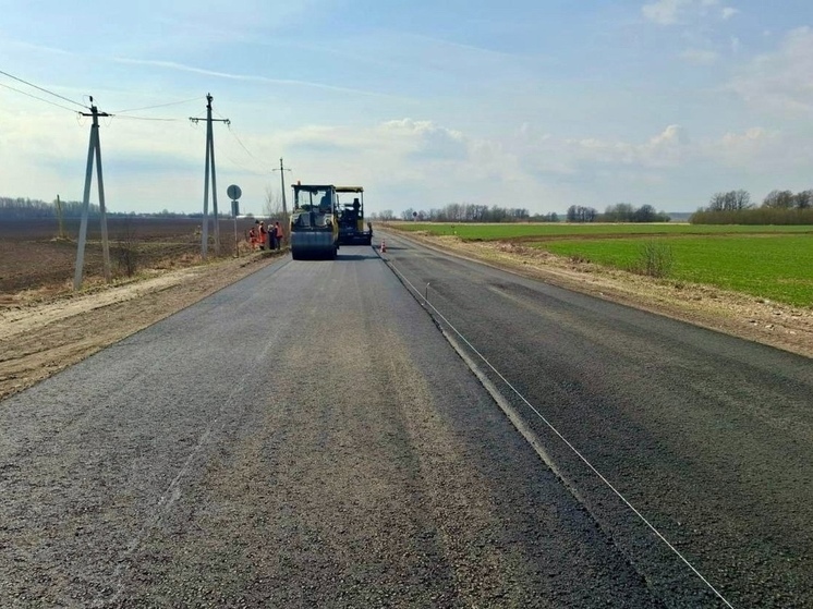 В Ядринском округе ведутся масштабные дорожные работы