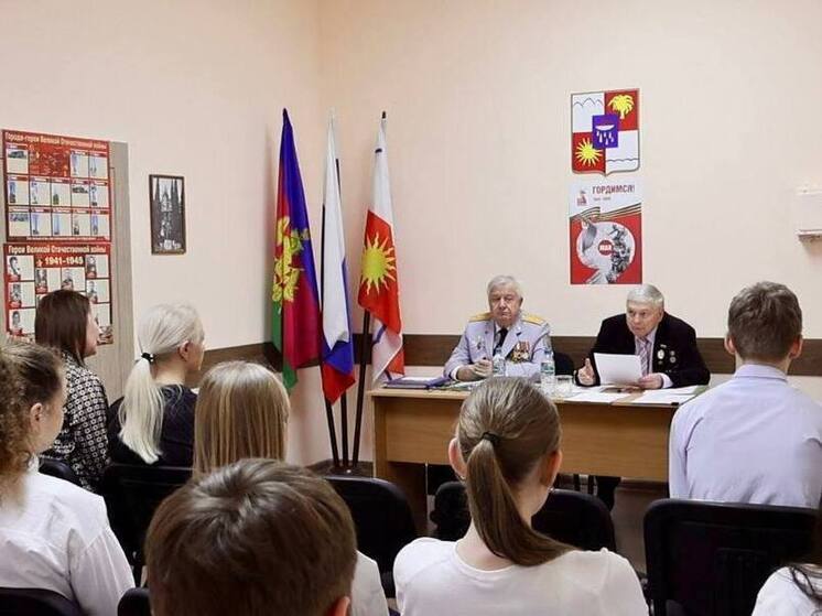 Сочинские школьники узнали о работе органов местного самоуправления