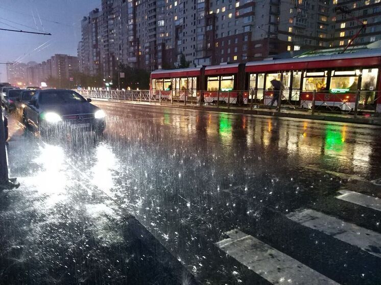 В Костромской области прогнозируется гроза и усиление ветра