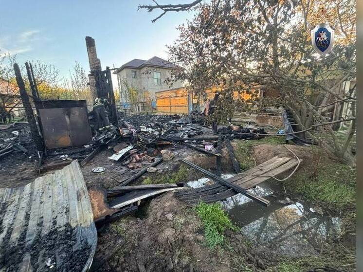 В Астрахани при пожаре в частном доме погибли 5 детей