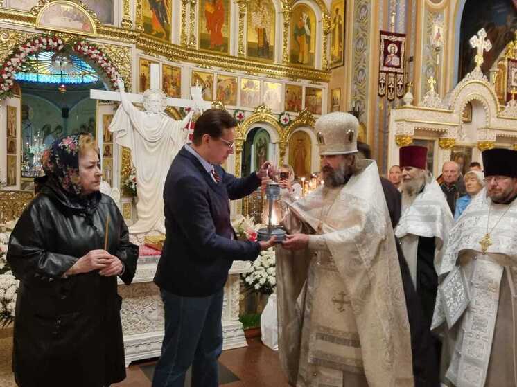 Глава Кисловодска и председатель Думы приняли участие в праздничном пасхальном богослужении