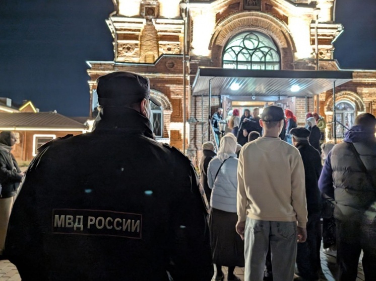 В пасхальной службе приняли участие более 10 тысяч курганцев
