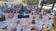 В Крыму испекли гигантский кулич с миниатюрами местных достопримечательностей