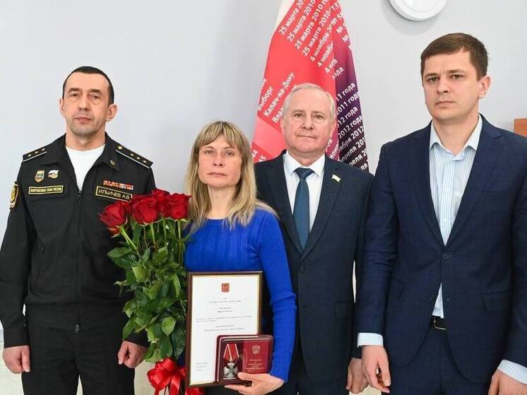 Орден Мужества вручили матери погибшего на СВО 19-летнего жителя Липецкой области