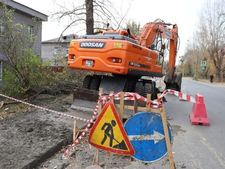 Из-за порыва трубы в Барнауле без воды остались многоквартирные дома