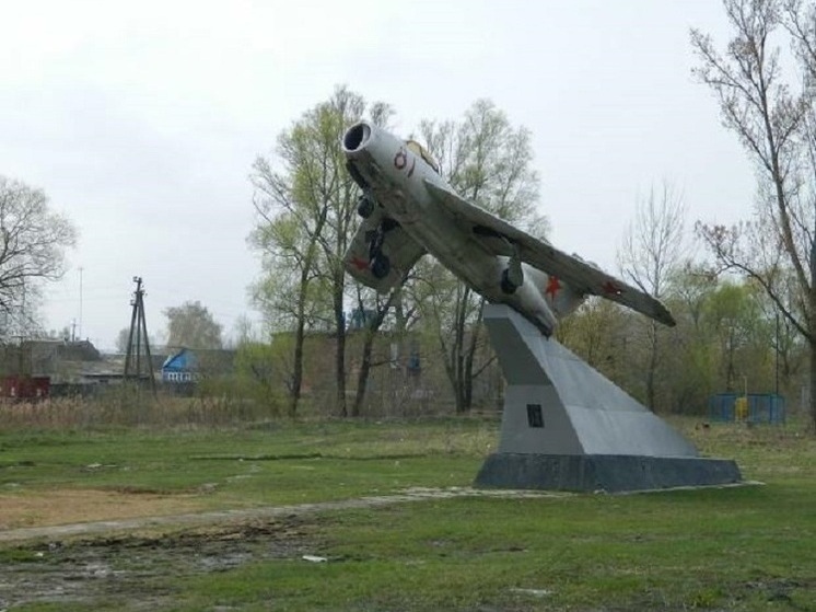 Севастопольские морпехи восстановили памятник героям Курской битвы