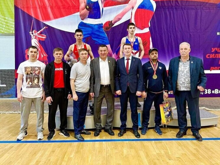 Боксеры из Чувашии завоевали три медали на всероссийском турнире