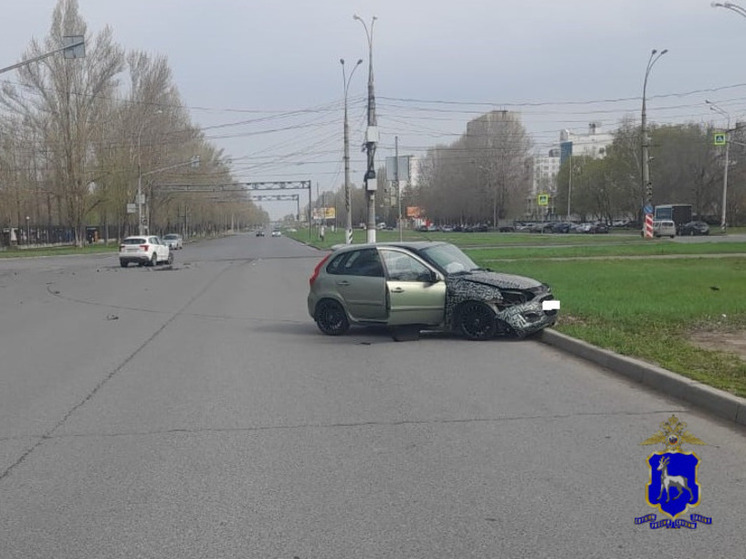 Водитель «Калины» врезался в Haval с пенсионером за рулем в Тольятти 20 апреля