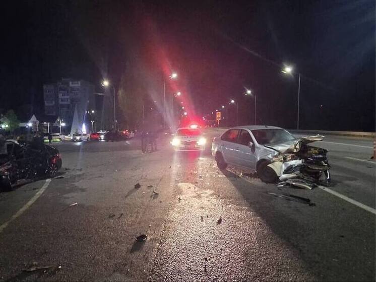 На трассе «Кавказ» столкнулись две «Лады», погиб один из водителей