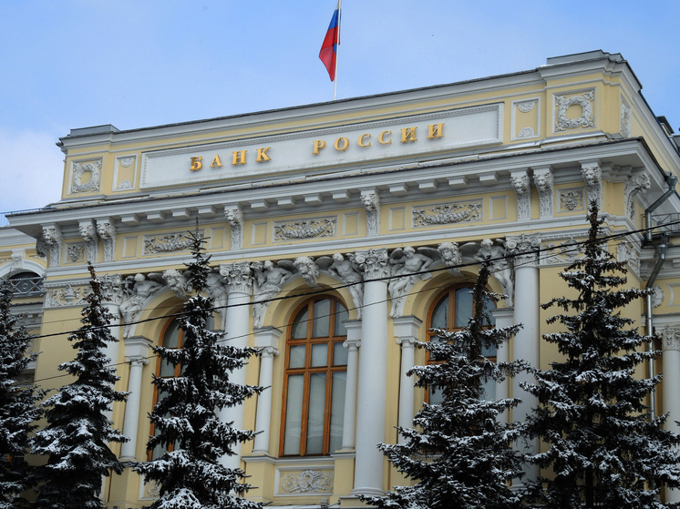Экономист Бадалов: ключевая ставка останется на уровне 21% до второй половины года
