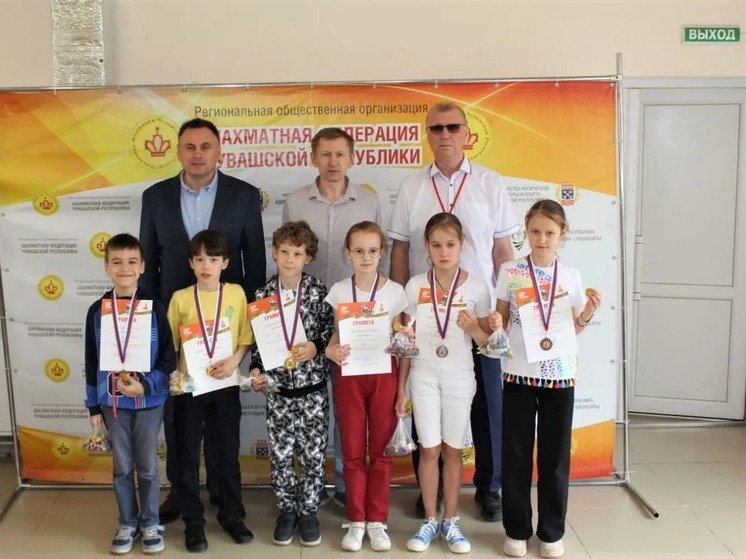 Слаутин и Иванова выиграли первенство Чебоксар по шахматам среди детей до 11 лет