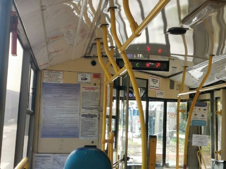 В Хабаровске подросток напал на мужчину в автобусе