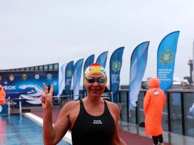 Александрова выиграла пять золотых медалей на Кубке России по зимнему плаванию