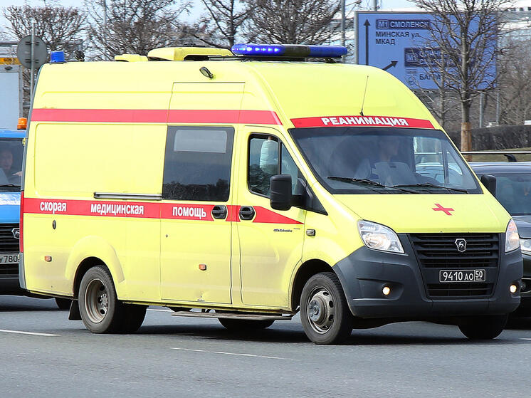 14-летняя девочка получила ожоги от жидкости для розжига костра в Подмосковье