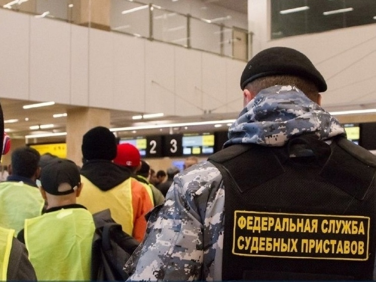 Калужские судебные приставы отправили на Остров Свободы 11 кубинцев