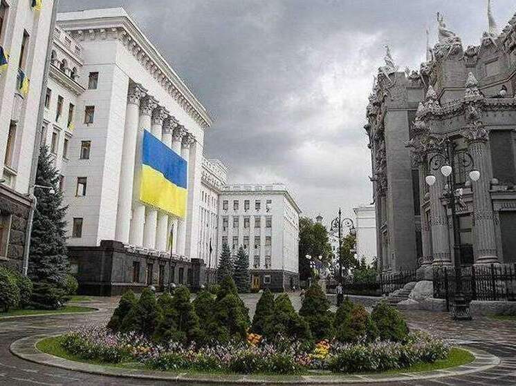 Бондаренко: на Украине может случиться бунт из-за территориальных уступок РФ