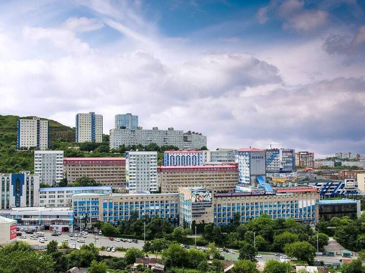 Эвакуация учащихся и преподавателей началась в ВВГУ – на месте работают кинологи