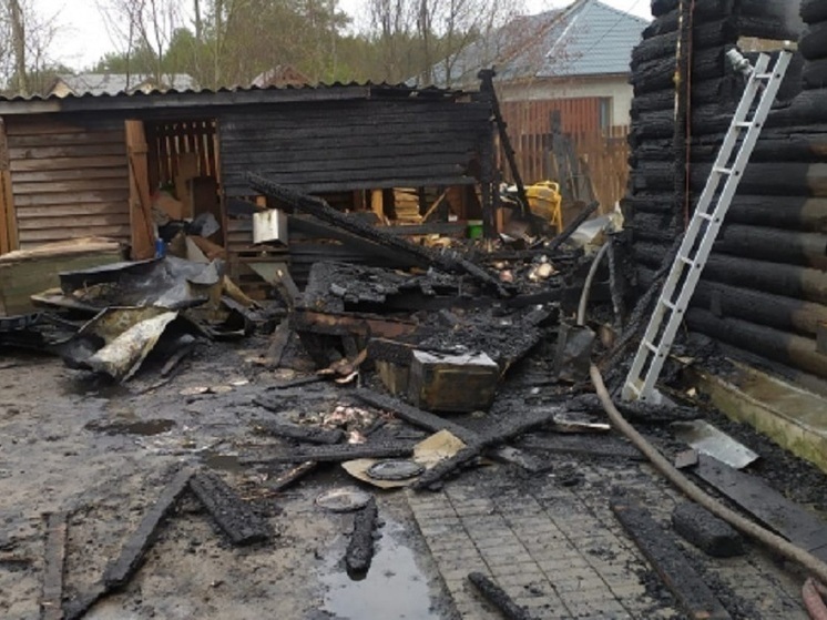 Врачи борются за жизнь женщины, пострадавшей в результате страшного пожара под Петрозаводском