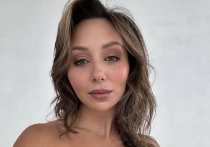 Чемпионка мира и Европы по фигурному катанию Елизавета Туктамышева поделилась атмосферными фотографиями из Японии. Завершившая карьеру фигуристка работала комментатором на турнире World Team Trophy по фигурному катанию, прошедшем в Токио.