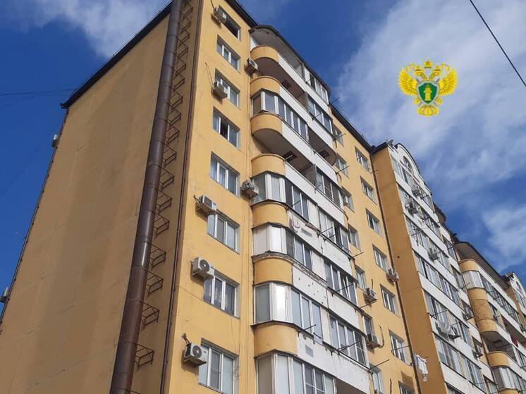 Прокуратура проводит проверку после взрыва газа в 10-этажке в Махачкале