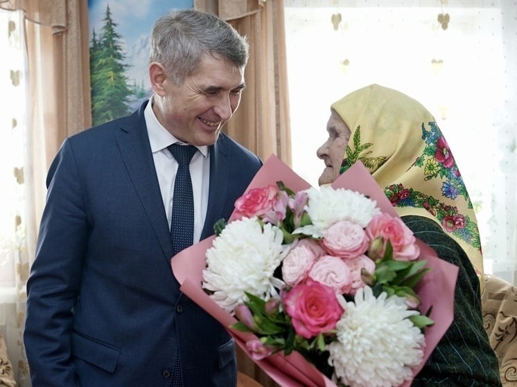 Жители Чувашии начали получать выплаты к 80-летию Победы