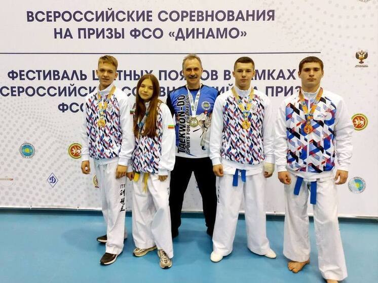 Запорожские спортсмены завоевали 6 медалей в открытом чемпионате России по тхэквондо
