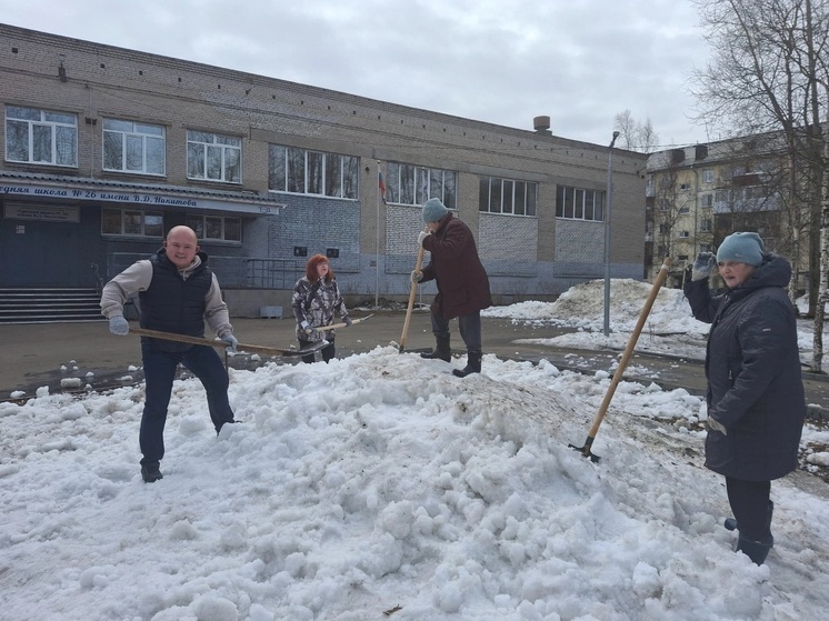 В Архангельске стартовали весенние субботники