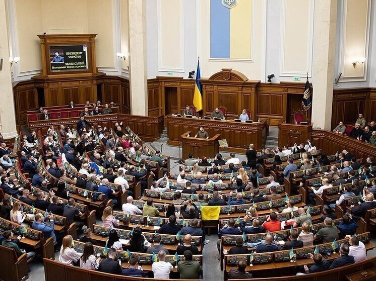 Законодательная власть на территории Незалежной оказалась почти не нужна