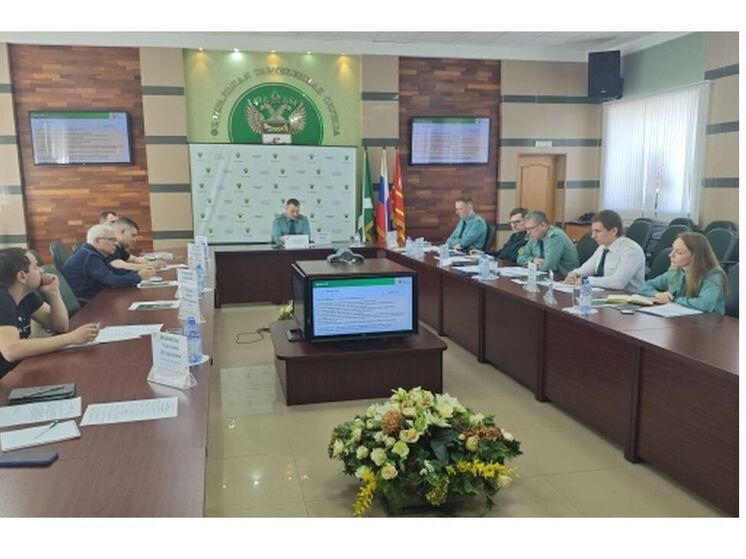 Смоленские экспортеры вместе с таможенниками обсудили изменения в таможенном законодательстве