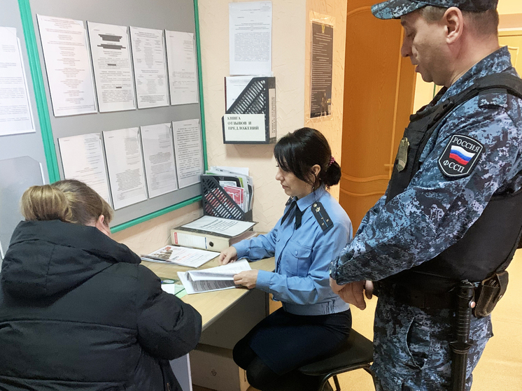 Житель Хабаровска мешал сестре жить в ее же квартире