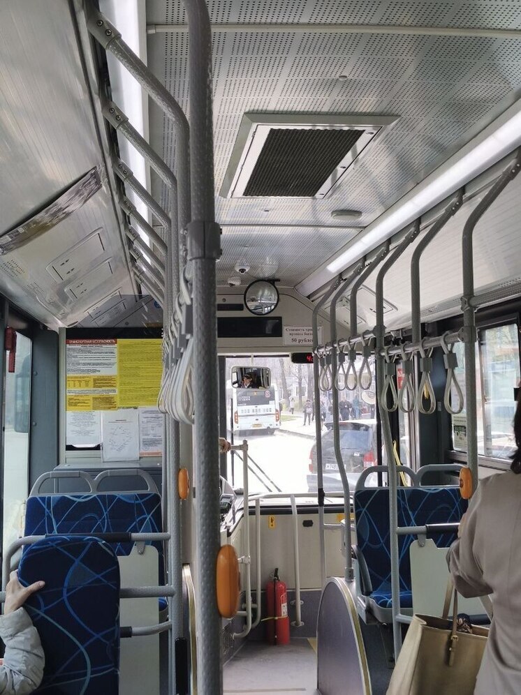 В Хабаровске автобус сбил 12-летнюю девочку на пешеходном переходе