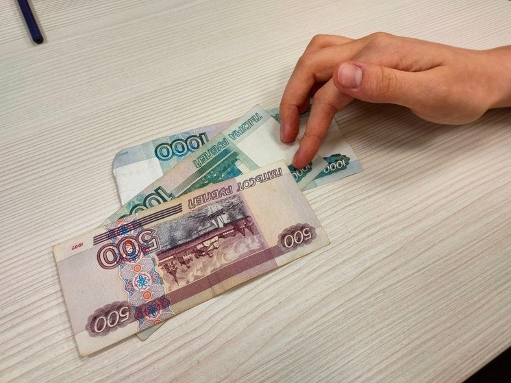 Жители Хакасии получат пенсии и детские выплаты за апрель раньше обычного