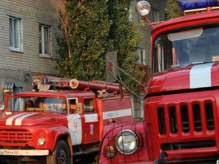 В Сочи загорелись бытовые вагончики