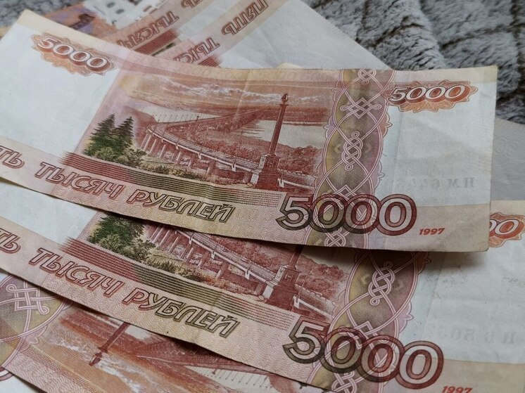 600 тысяч рублей потеряла наивная пенсионерка на инвестициях в Хабаровском крае