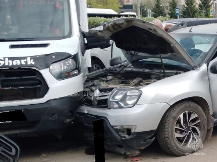 Ford Transit столкнулся с Renault Duster в Обнинске