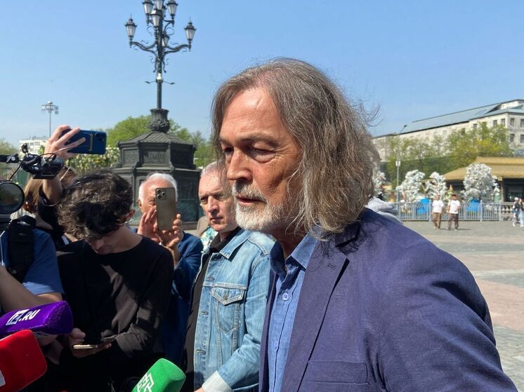 Никас Сафронов на прощании с Церетели передал соболезнования от Софи Лорен