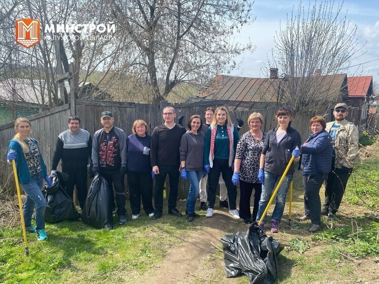 В Калуге за месяц прошло почти 2500 субботника