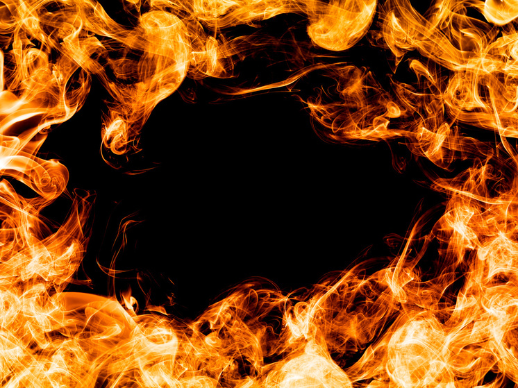 В Воронежской области сожгли «девятку» из-за ссоры