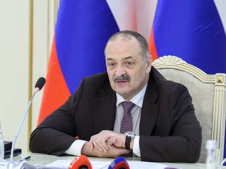 Меликов оценил действия полицейских после перестрелки в Дербенте