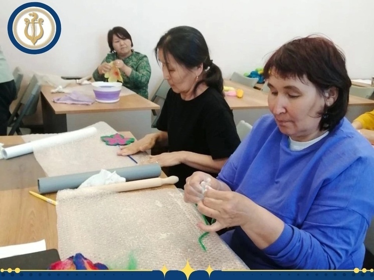В Кызыле  проходит мастер-класс по фелтингу – сухому валянию шерсти