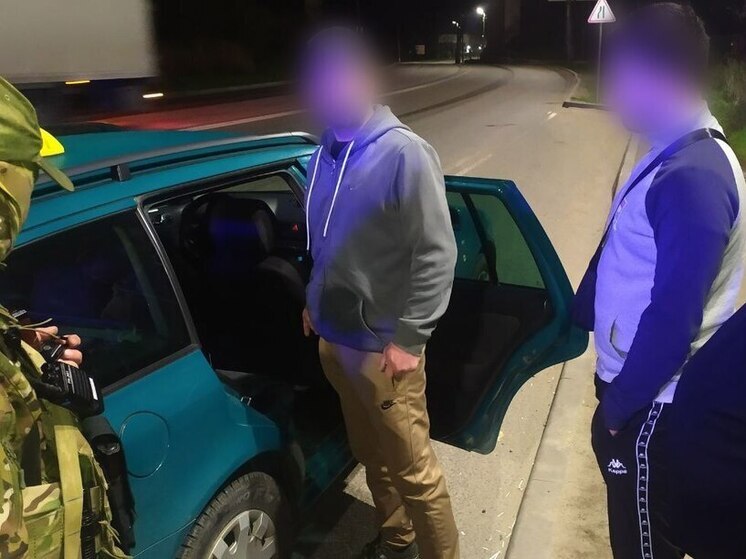 В Мариуполе в машине такси нашли наркотики в крупном размере