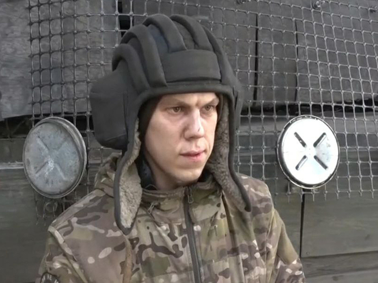 Российские штурмовики заняли опорник после удара экипажа Т-72