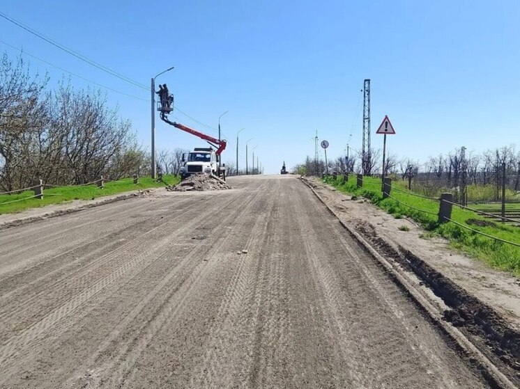 В Волновахе начались масштабные работы по восстановлению дорожной инфраструктуры