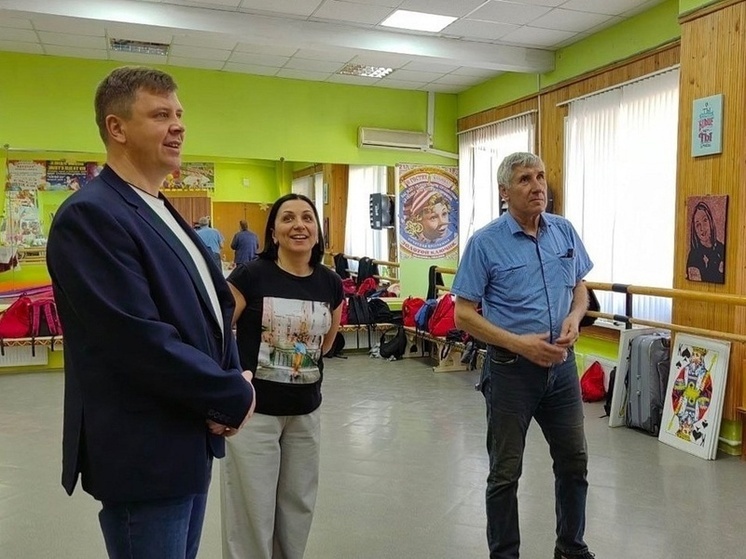 Рославльский Дом культуры обновляется благодаря федеральному проекту «Единой России»